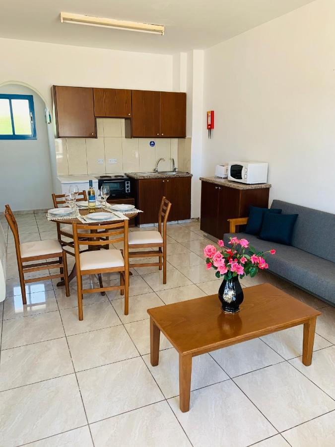 Kefalonitis Hotel Apartments パ フォス エクステリア 写真