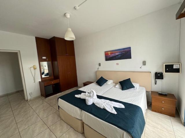 Kefalonitis Hotel Apartments パ フォス エクステリア 写真