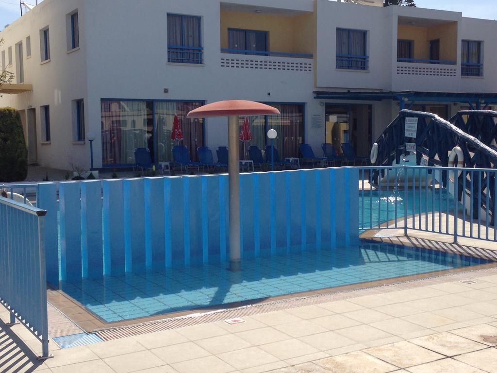 Kefalonitis Hotel Apartments パ フォス エクステリア 写真